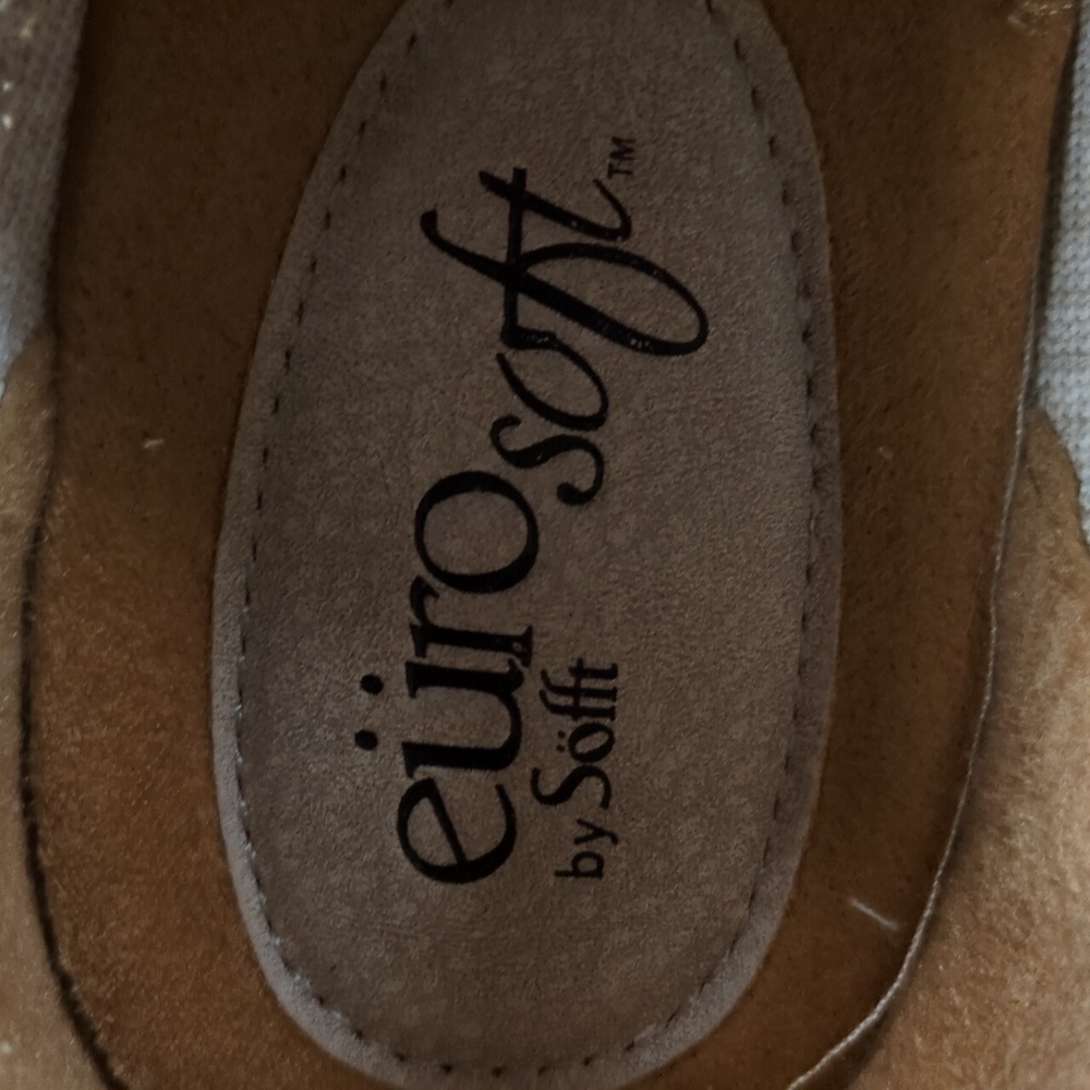 Eurosoft by Sofft Carolena Tan Flyknit Sneaker Size 8 - Picture 9 of 12